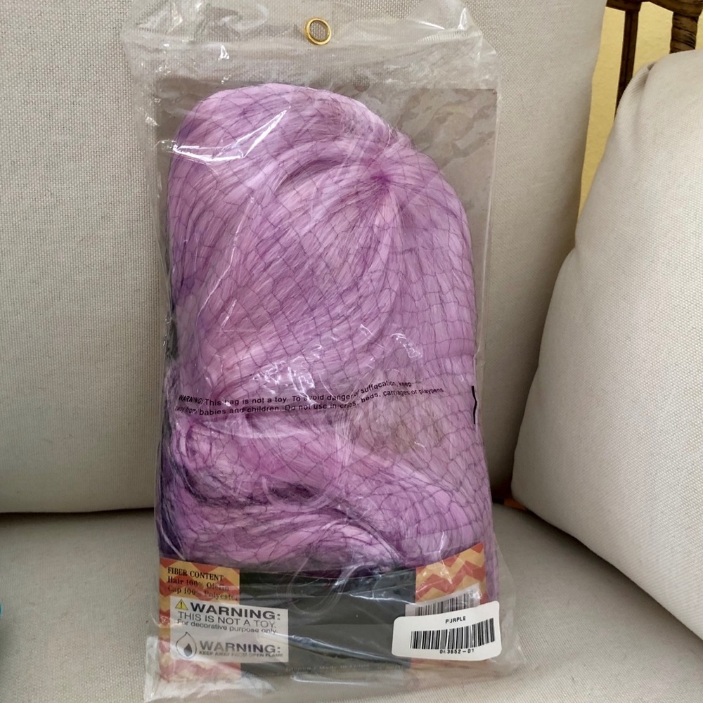 Light Purple Wig - Picture 2 of 3
